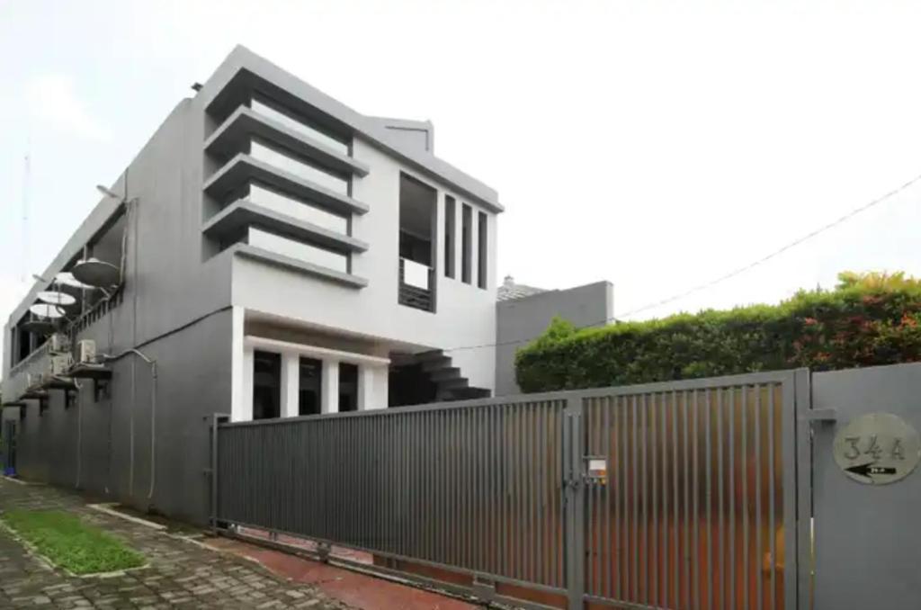 Oyo 90438 Mampang 34 Residence Jacarta Exterior foto